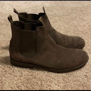 Men’s Clarks Chelsea boots